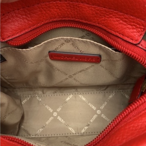 MICHAEL KORS Mirella Extra-Small
Shopper XBody Crossbody Bag Bright Red - Picture 9 of 14